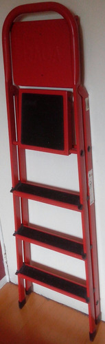 Escalera Raga Hierro Roja Plegable Bandeja 4 Peldaño Liviana