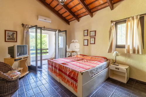 Casa De 3 Dormitorios En Solana, Punta Ballena - Ref : Pbi14128
