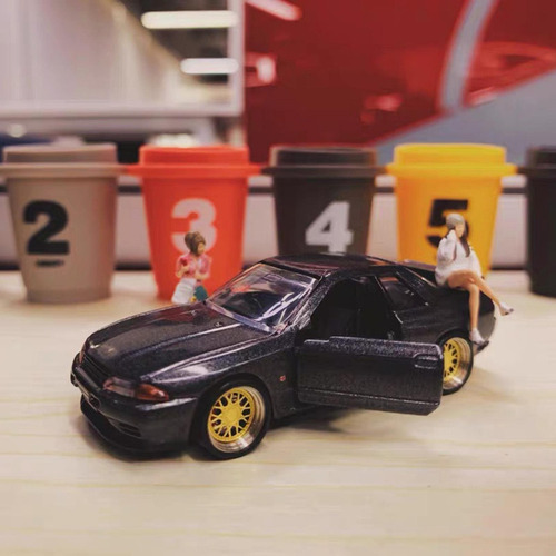 4 Piezas 1:64 On-road Modelo De Coche De Aleación De E4