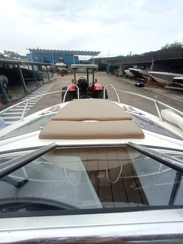 Lancha Ventura 215 Cabin Comfort 2010 Triton Solara Focker