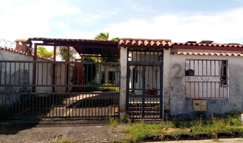 Casa En Venta Urbanización Villa Latina, Los Olivos