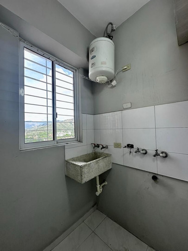 En Venta Apartamento En Residencias Navona, Valencia, Carabobo - Maritza Lopez - Solo Clientes