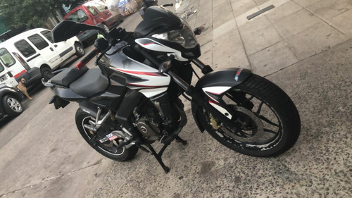 Rouser Ns 200