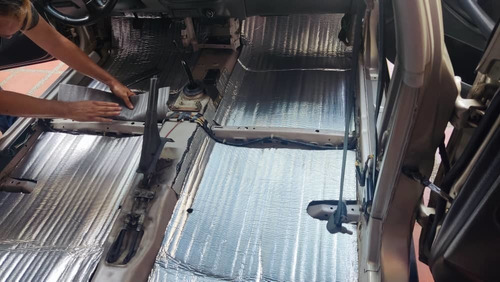 Aislante Termico Aluminizado Para Piso Auto 