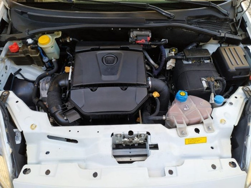Punto 1.6 Essence 16v Flex 4p Automatizado