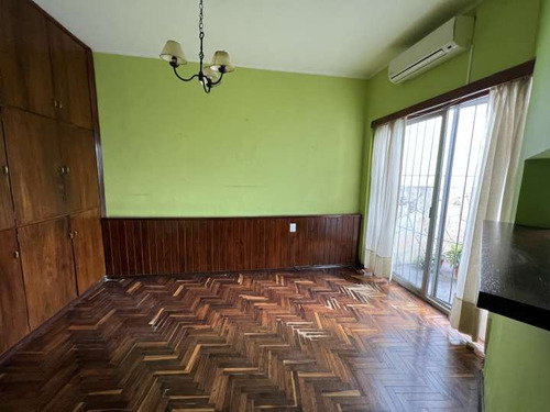 Venta De Casa De 3 Dormitorios Y Garaje En Brazo Oriental