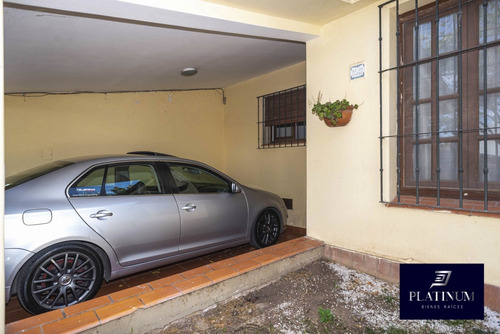 Imagen 5 de 30 de Venta Casa Sobre Av El Golf Tres Cerritos