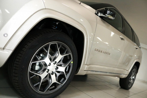 Imagem 3 de 15 de Jeep Commander Overland Td380