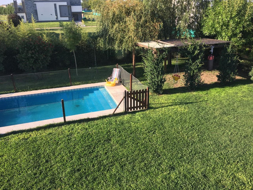 Casa En Venta En Haras Santa Maria, Escobar, G.b.a. Zona Norte