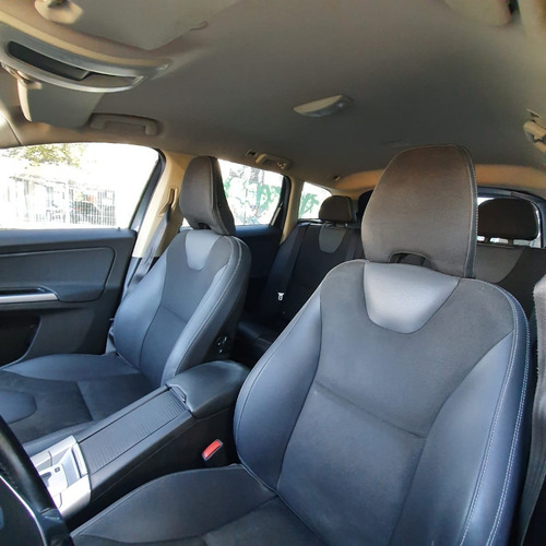 Imagen 8 de 15 de Volvo Xc 60 2.0 Turbo Automática 2011 Marrocchi Exclusivos