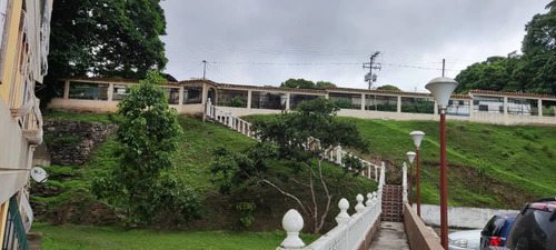 Imagen 9 de 21 de Venta De Apto. Los Teques, Urb. Simón Bolívar.