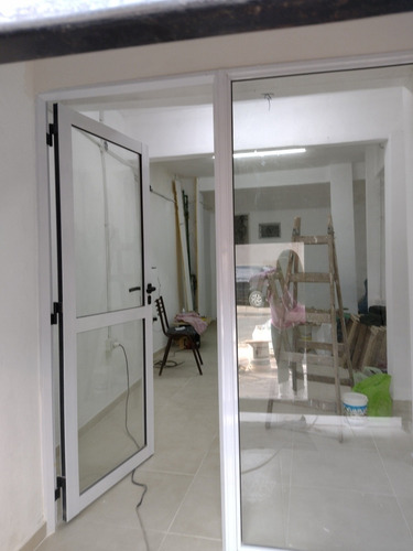 Imagen 2 de 8 de Local Comercial A Estrenar Zona Victoria
