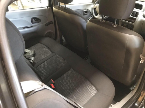 Imagen 14 de 17 de Renault Clio 1.2 2012 Nafta-gnc Autentique Pack Plus