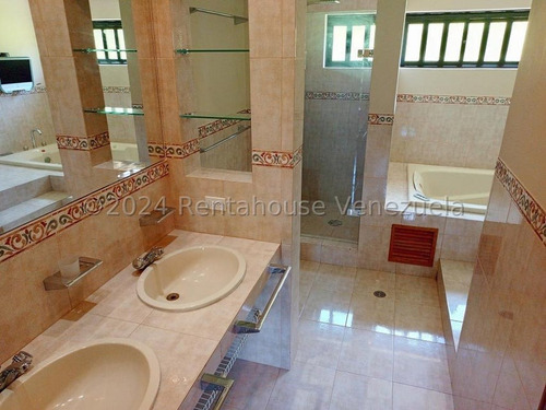 Casa En Venta En Oripoto Aire Central 4500 Metros De Terreno Angela Tochon