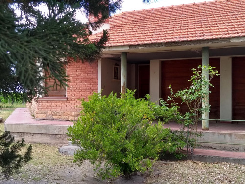 Hermosa Casa-quinta En Zona Semiurbana