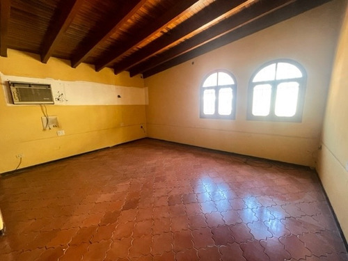 Imagen 14 de 16 de Se Vende Casa 404m2 4h+s/3b+s/2p/ Los Palos Grandes 1218