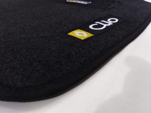 Tapetes Para Renault Clio En Alfombra