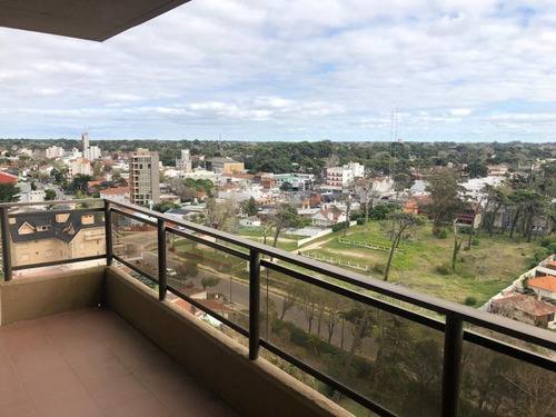 Imagen 13 de 19 de Departamento De Categoria