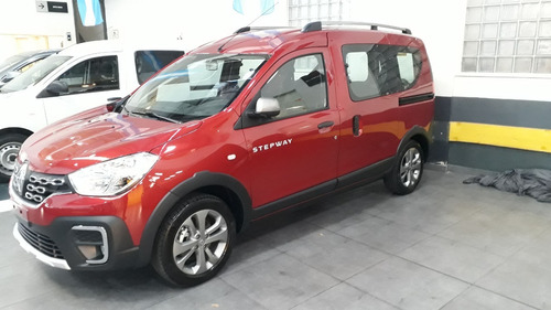 Imagen 11 de 25 de Renault Kangoo Stepway 1.6 Nav Patentada 2023 (juan)