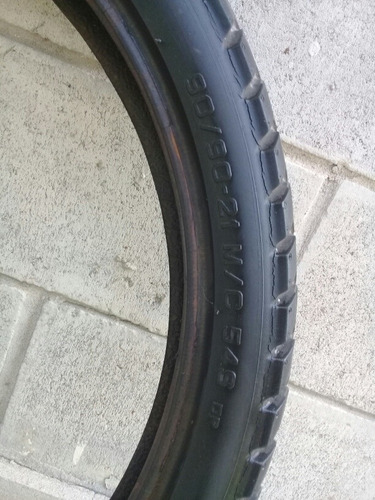 Rueda Delantera Falcon O Similar Pirelli Mt-60 Usada