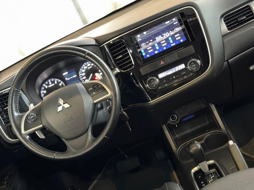 Mitsubishi Outlander OUTLANDER 3.0/ GT 3.0 V6 Aut.