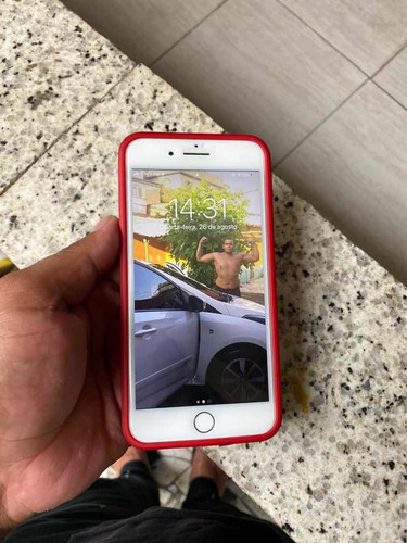 iPhone 8 Plus