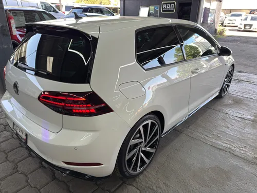 Volkswagen Golf R 2.0 4motion Dsg