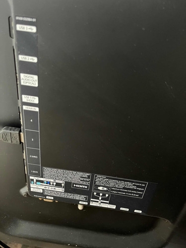 Imagen 10 de 10 de Tv Marca Samsung Modelo Un55d8000yf De 55 Pulgadas Con Rayas