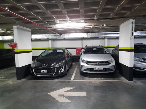 Imagen 3 de 10 de Se Vende Cochera En Olmos Suites Centro
