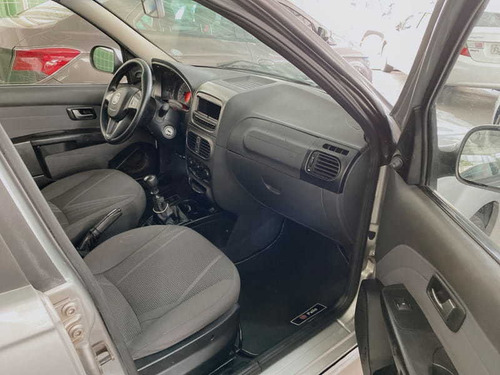 Imagem 8 de 12 de Fiat Palio Week. Attractive 1.4 Fire 8v 2015