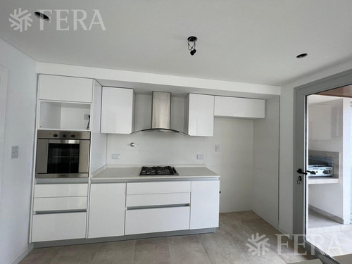 Imagen 10 de 30 de Venta De Departamento 4 Ambientes Con Doble Balcón, Piscina, Sum Y Terraza En Quilmes (29975)