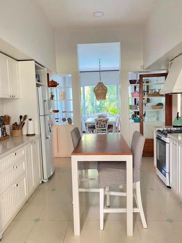 Imagen 8 de 29 de Venta Casa 4 Amb. Con Pileta. Bº Cerrado La Escondida