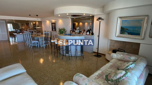 Imagen 4 de 30 de Apartamento En Playa Brava A La Venta