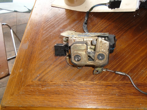 Imagen 1 de 3 de Vendo Cerradura Delantera Izquierd De Volvo S90 , # 9159548