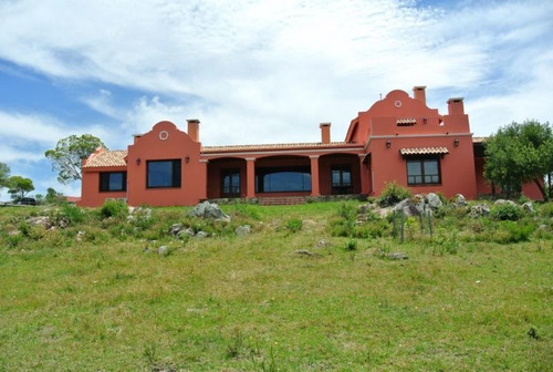 Quinta | Ruta 12 Y 5kms De Camino Vecinal