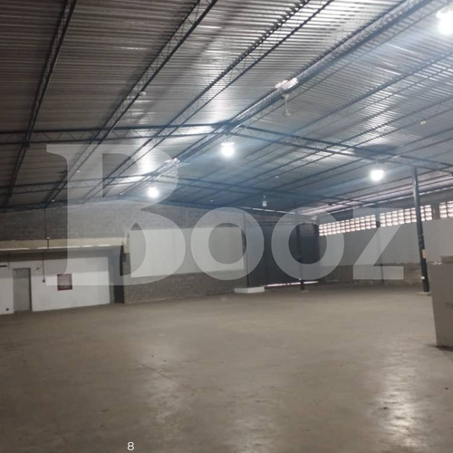 Alquiler De Piso Industrial, Guarenas, 685mt2
