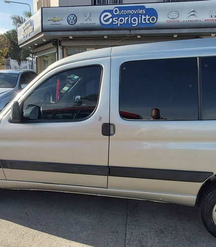 Peugeot Partner Furgon Confort 5 Asientos