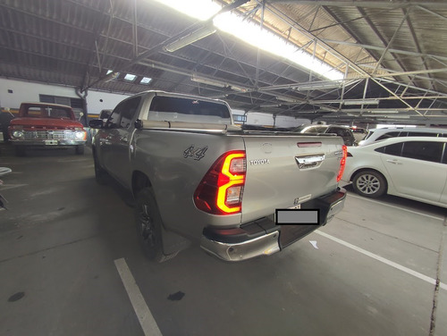 Toyota Hilux Pick-Up 2.8 Cd Srv 177cv 4x4 At