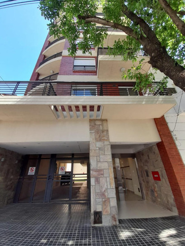 Departamento Dos Ambientes En Villa Crespo A La Venta