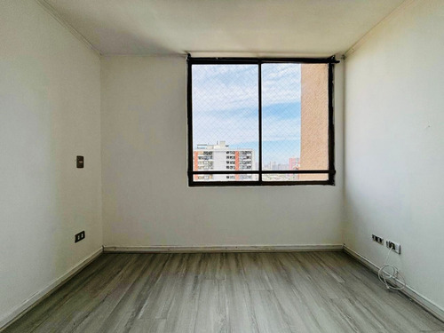 Se Vende Acogedor Depto. 3 Dormitorios+2baños. Av Perú