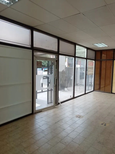 Local Planta Libre 140 M2 Doble Altura - Buena Vitrina