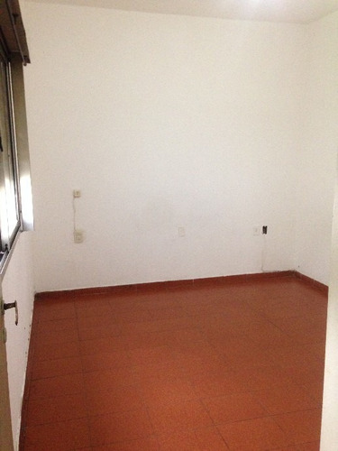 Imagen 8 de 14 de Departamento Tipo Casa En Venta En Lanus Oeste