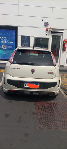 Fiat Punto 1.6 Sporting Uconnect + Nav Blackmotion