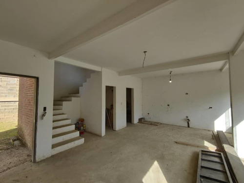 Imagen 6 de 14 de Casa A Estrenar, En Venta En El Hatillo, Sector Los Robles.