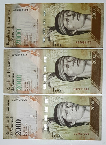 Tres Billetes De Dos Mil. Letras: A-b-c. Agosto 2016. 