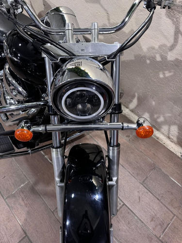 Poderosa Suzuki Boulevard C90, Para Todo Tipo De Viajes
