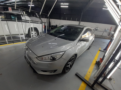 Ford Focus III 2.0 Titanium