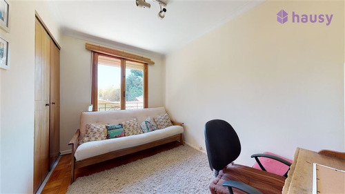 Casa En Venta De 3 Dorm. En La Reina