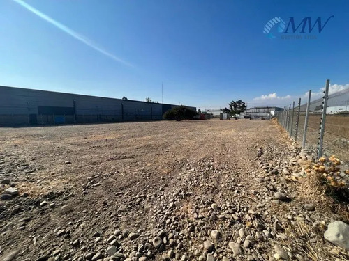 Venta Conjunto De Bodegas Y Terreno 5000 M2 En Lampa 