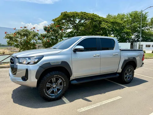 Toyota Hilux 2.7 Gasolina 4x4